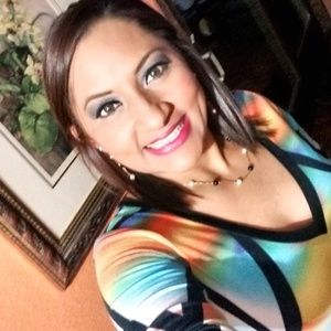 Meet your Posher, Roxana